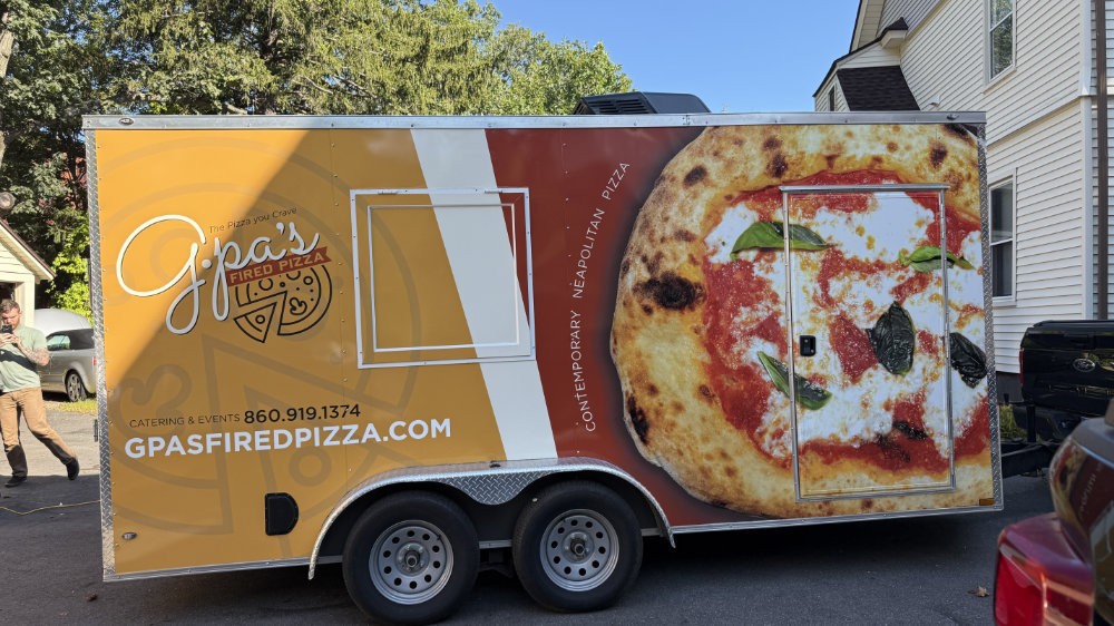 Signs and vehicle wraps gallery image