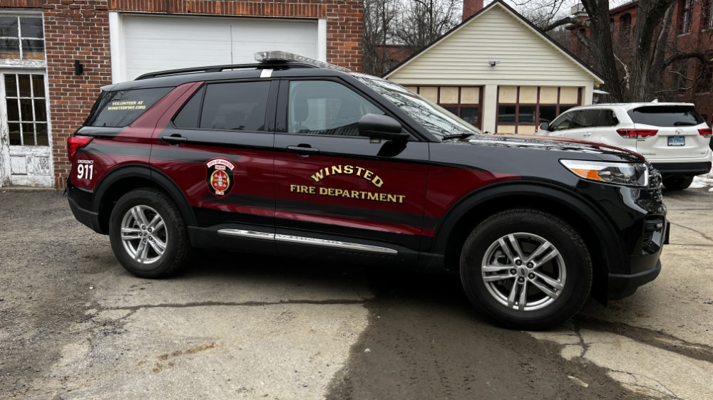 Signs and vehicle wraps gallery image