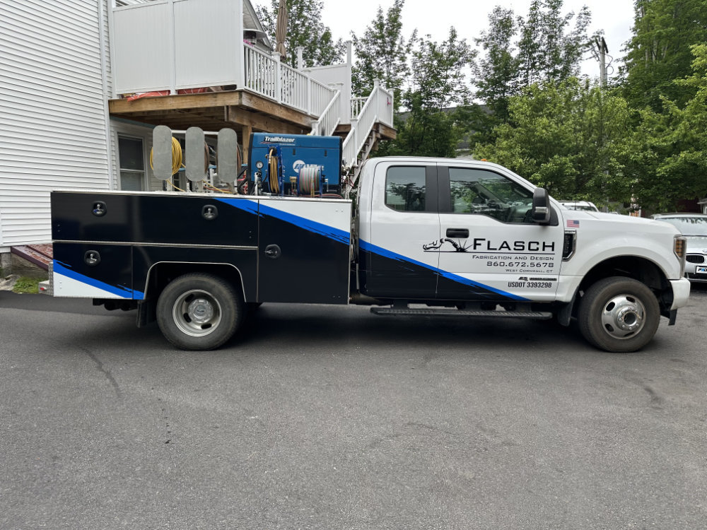 Signs and vehicle wraps gallery image