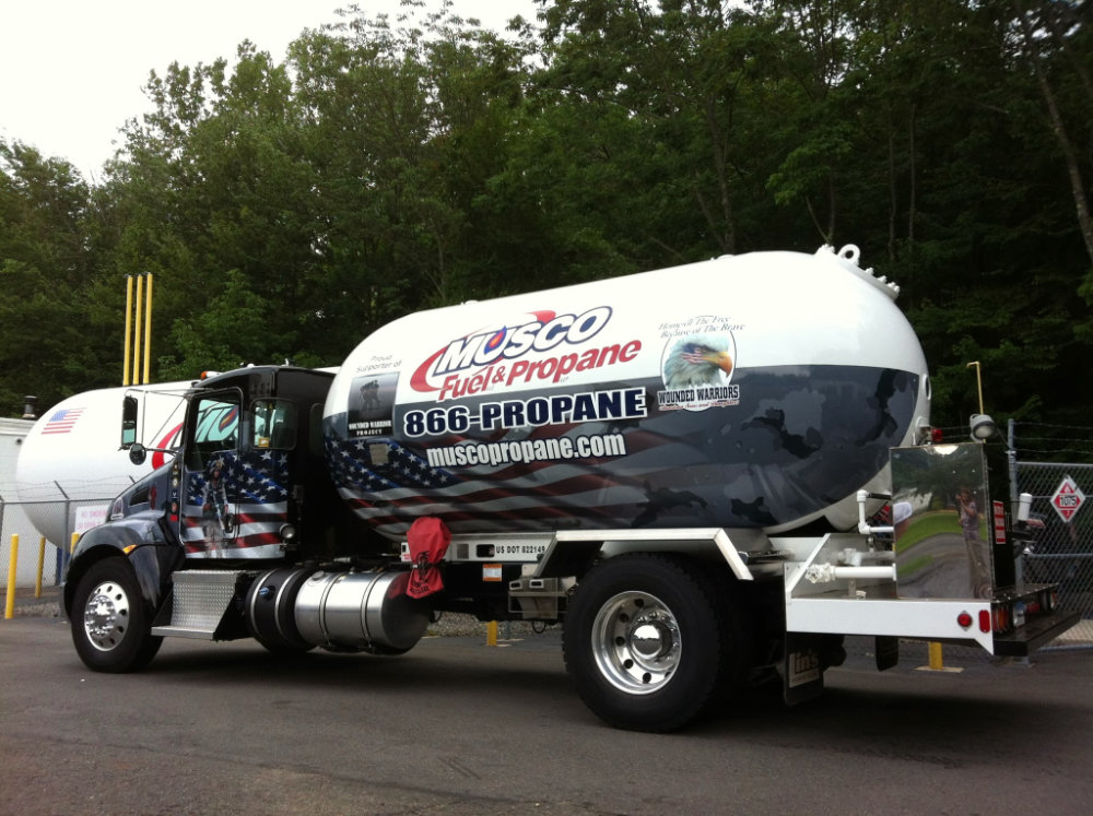 Signs and vehicle wraps gallery image