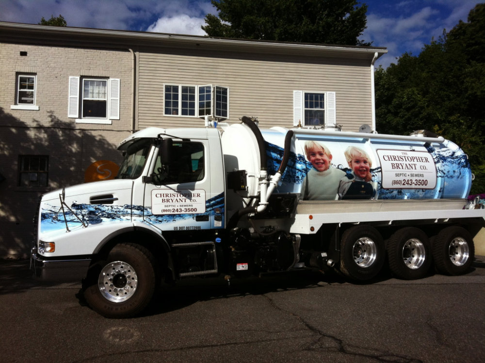 Signs and vehicle wraps gallery image