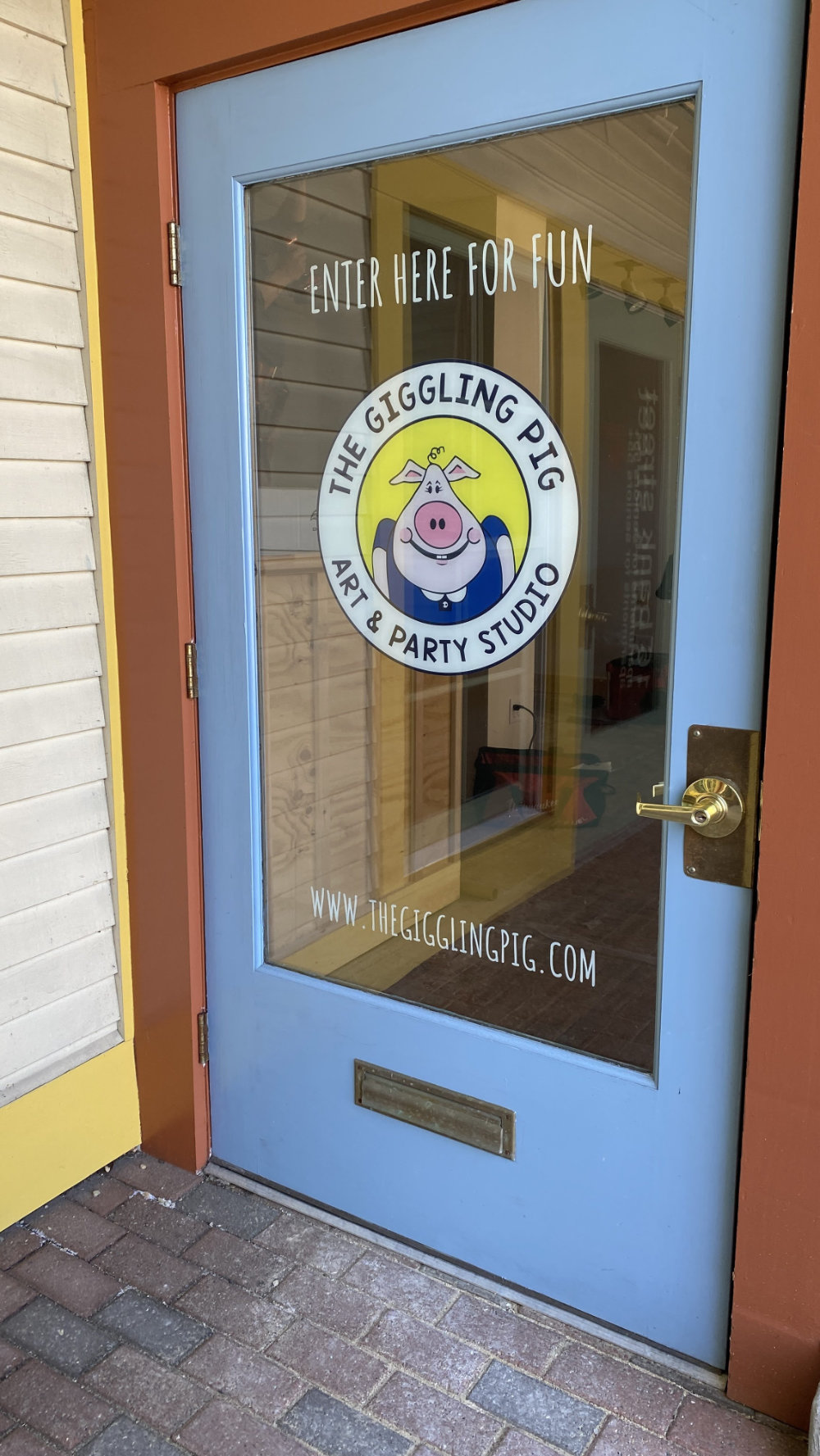 Signs and vehicle wraps gallery image