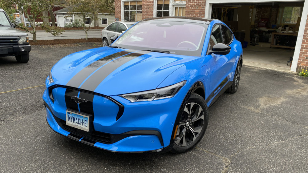 Signs and vehicle wraps gallery image