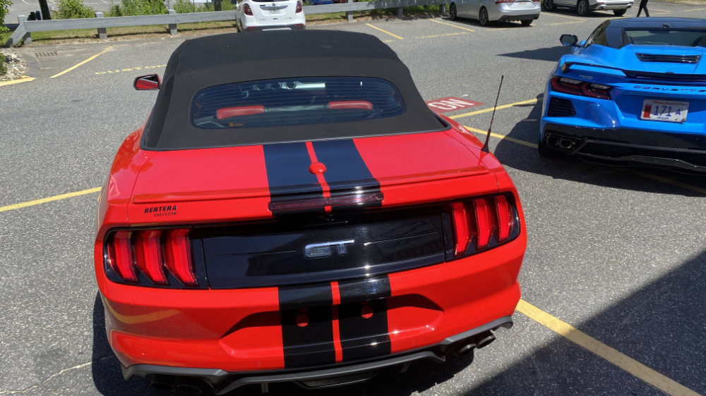 Signs and vehicle wraps gallery image