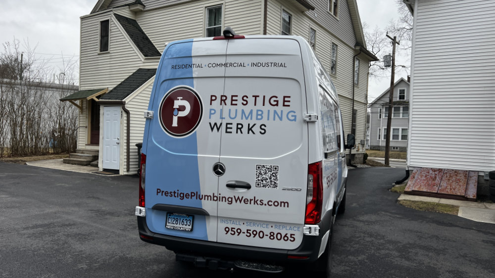 Signs and vehicle wraps gallery image