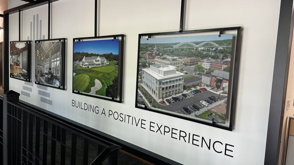 Signs and vehicle wraps gallery image