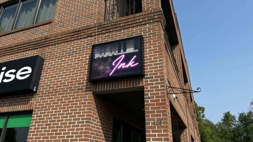 Signs and vehicle wraps gallery image