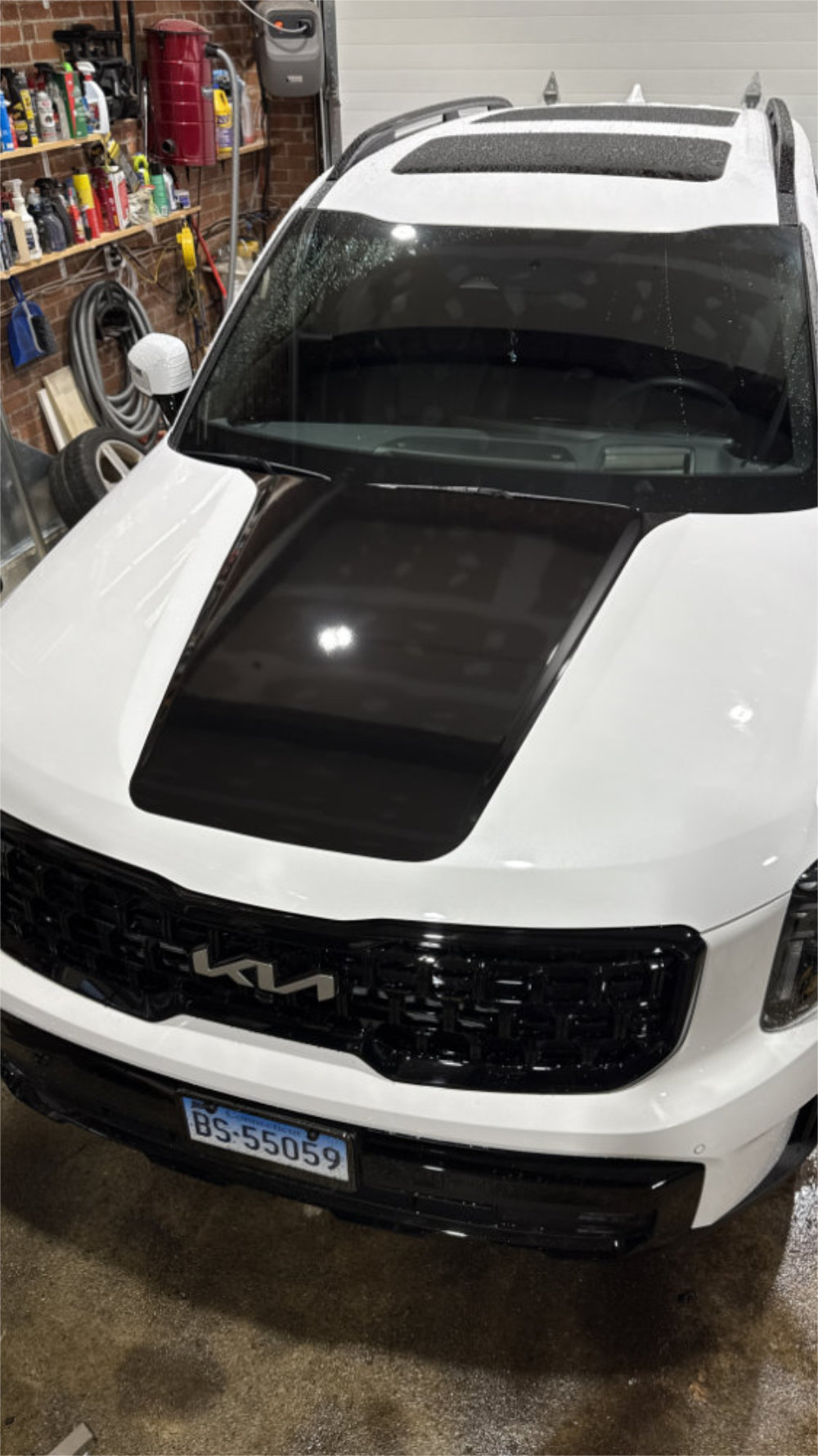 Signs and vehicle wraps gallery image