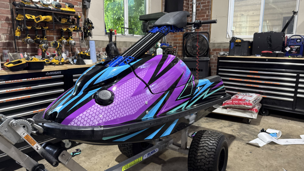 Signs and vehicle wraps gallery image