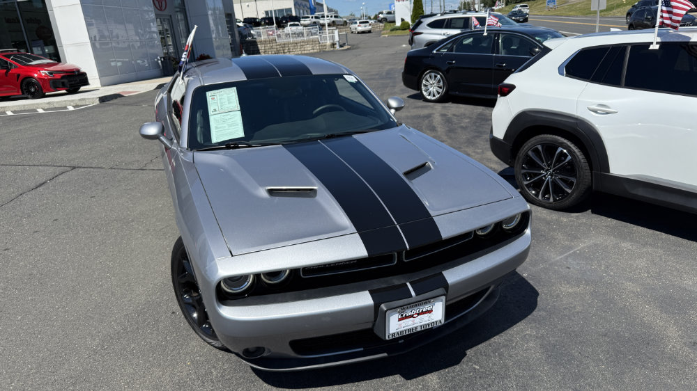 Signs and vehicle wraps gallery image