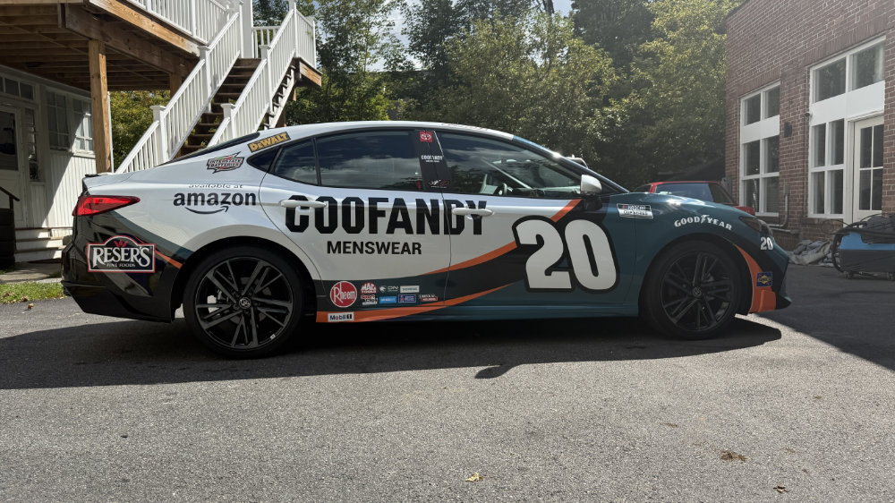 Signs and vehicle wraps gallery image