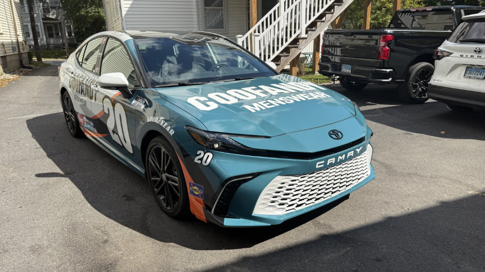 Signs and vehicle wraps gallery image