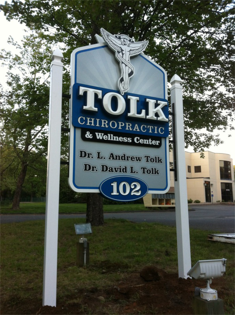 Signs and vehicle wraps gallery image