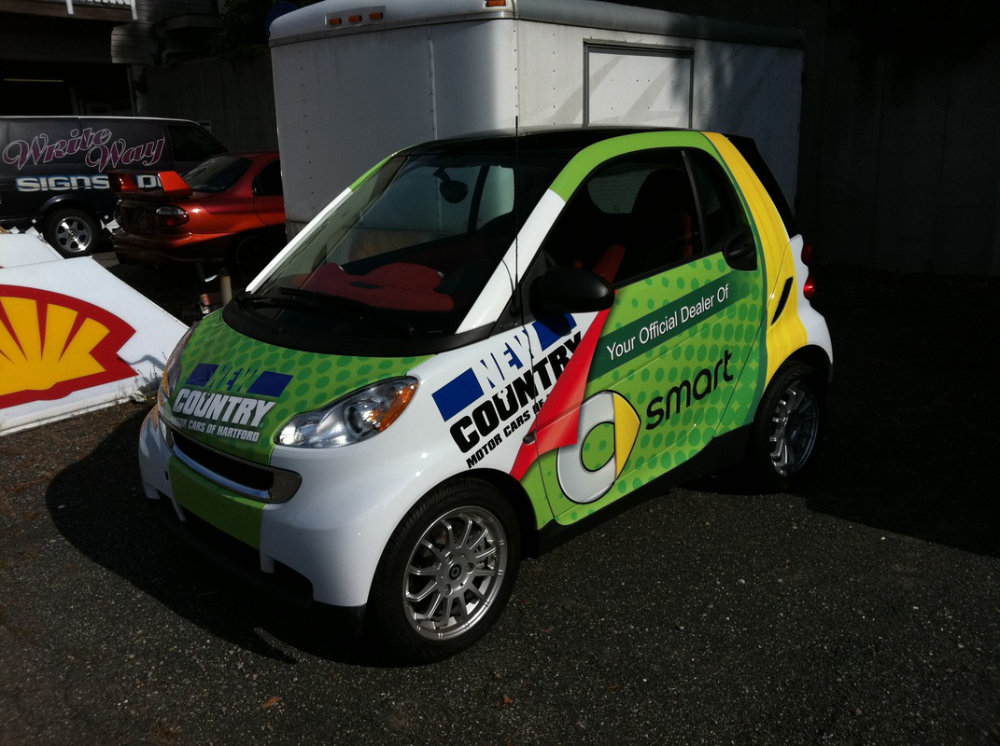Signs and vehicle wraps gallery image