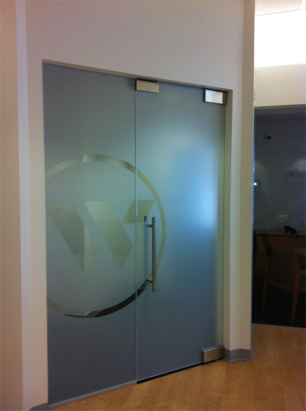 Signs and vehicle wraps gallery image